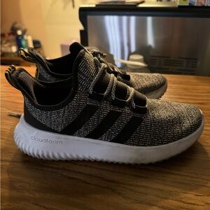 Boys adidas cloudfoam